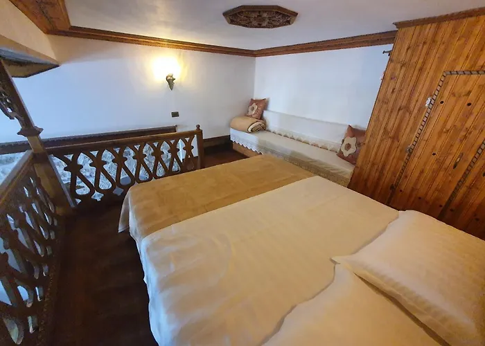 Riva 公寓 Gjirokastër