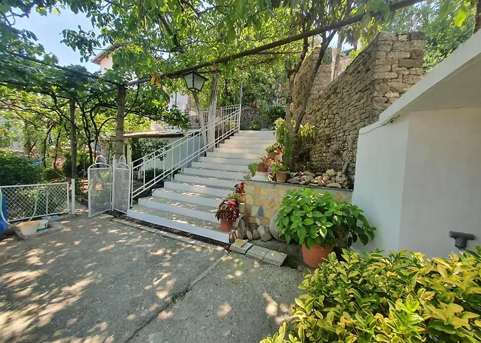 公寓 Riva Gjirokastër